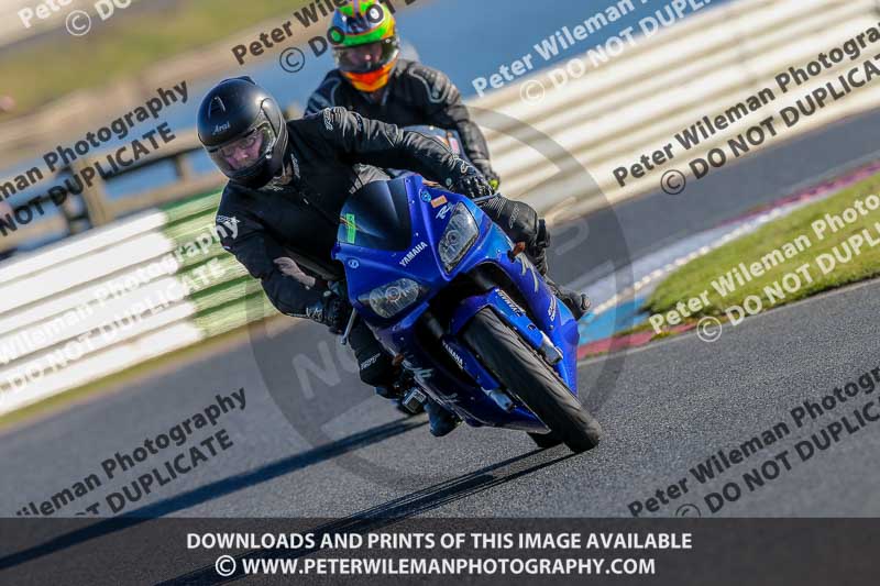 PJM Wedding Photography;enduro digital images;event digital images;eventdigitalimages;mallory park;mallory park photographs;mallory park trackday;mallory park trackday photographs;no limits trackdays;peter wileman photography;racing digital images;trackday digital images;trackday photos